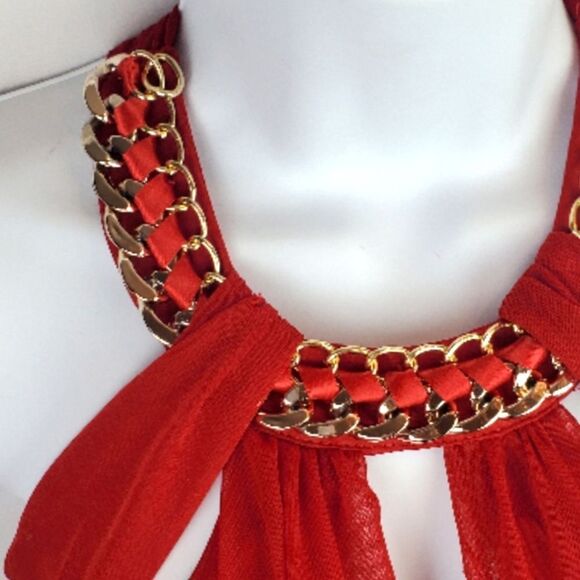 SEXY Red Dress with Gold Chain Accent - Picture 4 of 7